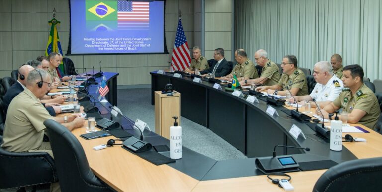 Militares de Brasil e EUA realizam encontro estratégico de Defesa para maior cooperação