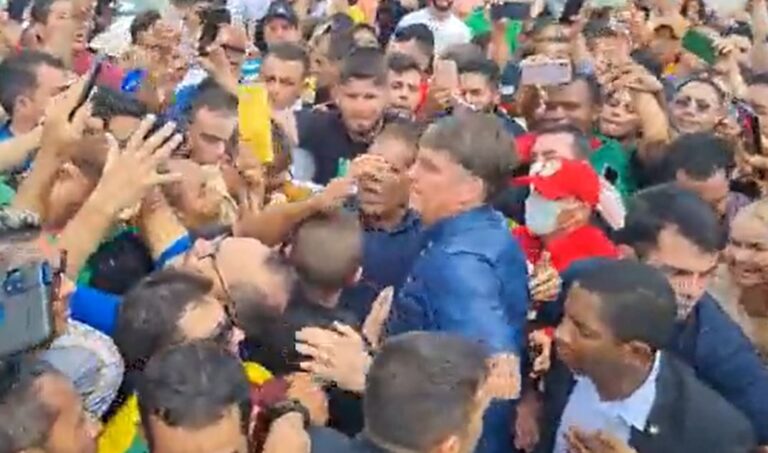 Passagem de Bolsonaro trava cidade de 30 mil habitantes no Maranhão