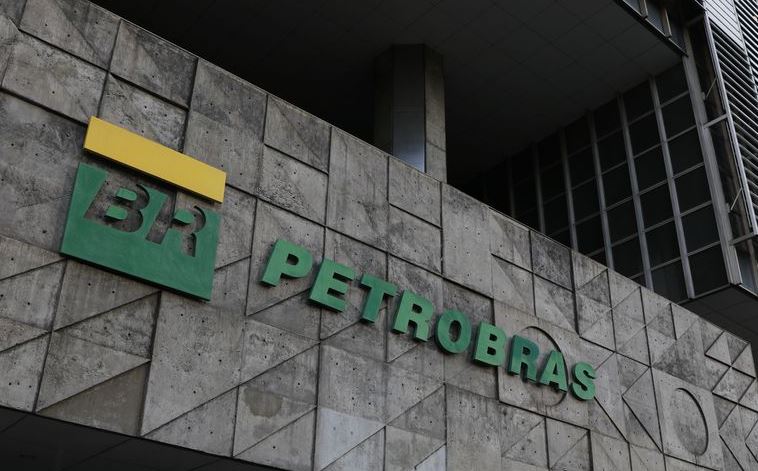 Governo Lula confirma mudança na política de preços da Petrobras