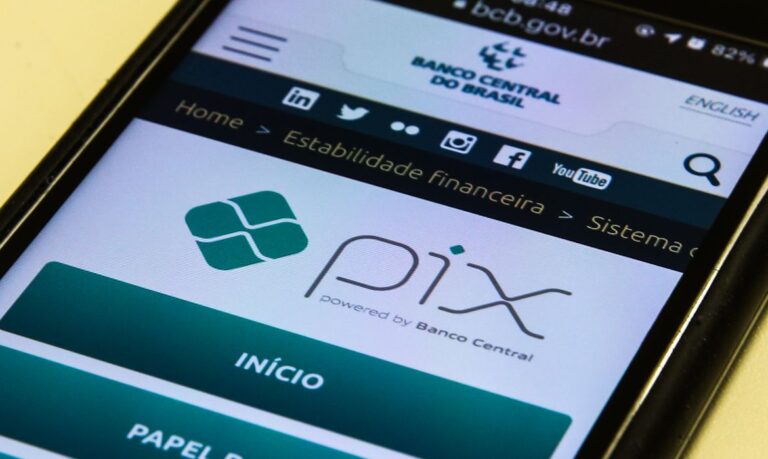 Caixa anuncia cobrança de taxa no PIX de pessoa jurídica