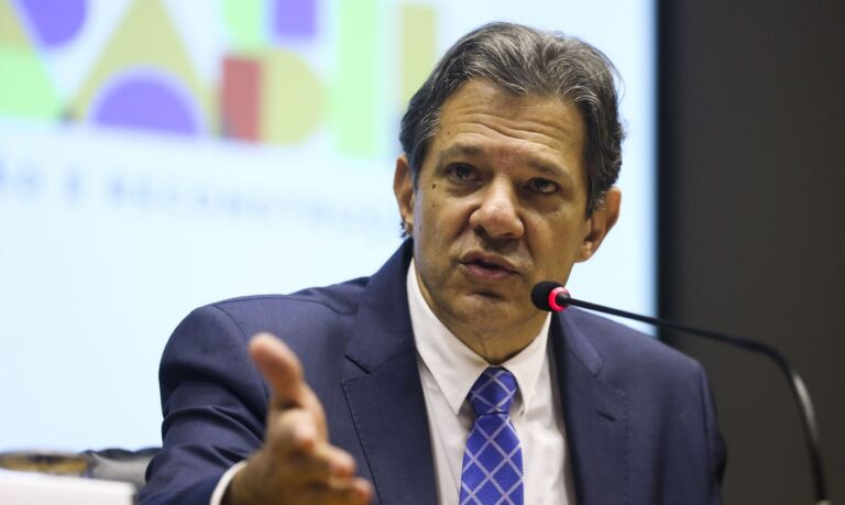 Governo Lula publica MP que reonera folha dos ’17 setores’