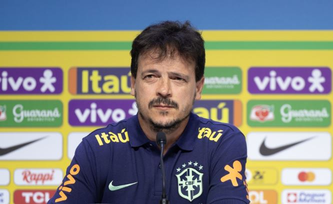 Fernando Diniz faz sua primeira convocação para Seleção Brasileira