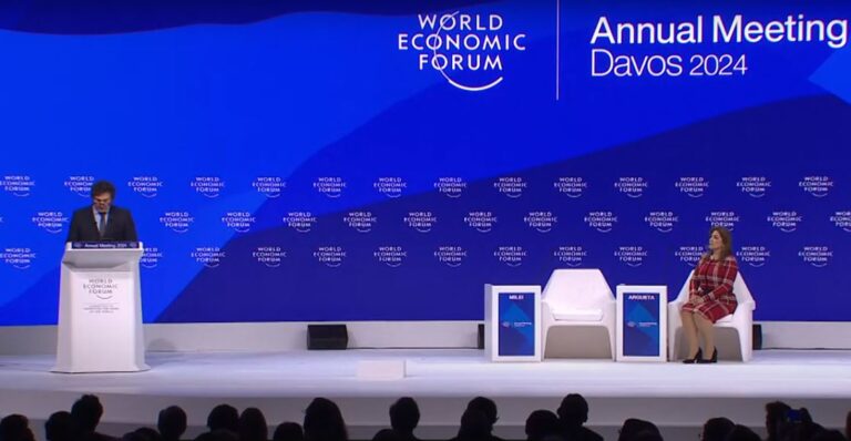 Milei discursa em Davos e alerta: “ocidente está em perigo”