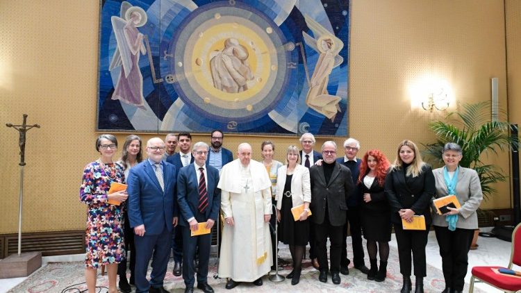 Papa recebe no Vaticano organização ‘marxista e Cristã’ e pede: “não parem de sonhar”