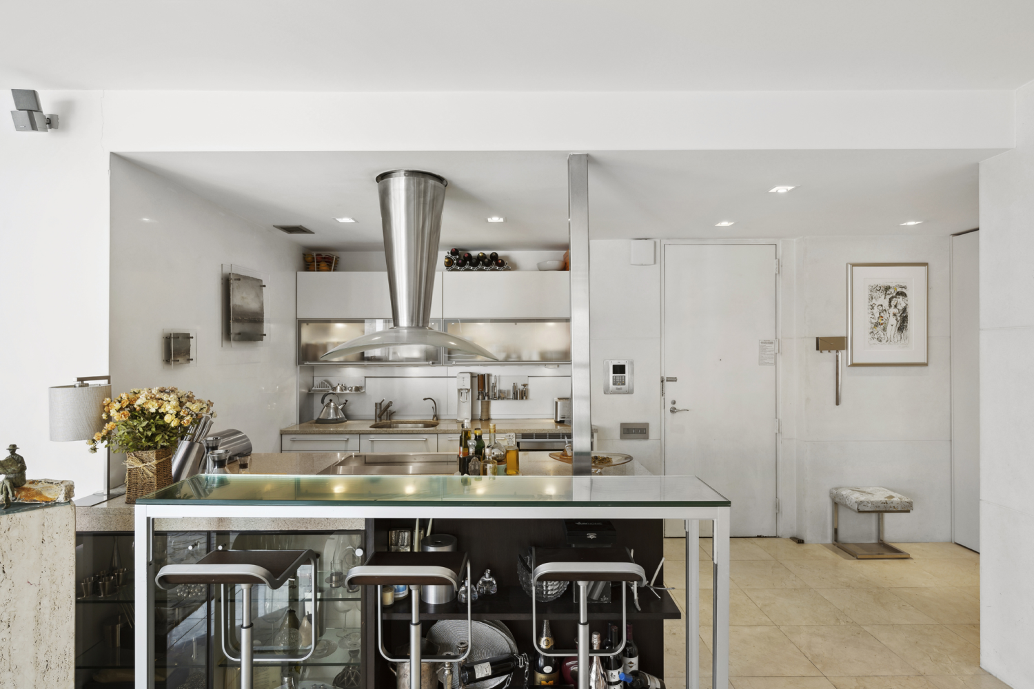 146 West 57th Street Unit: 42C