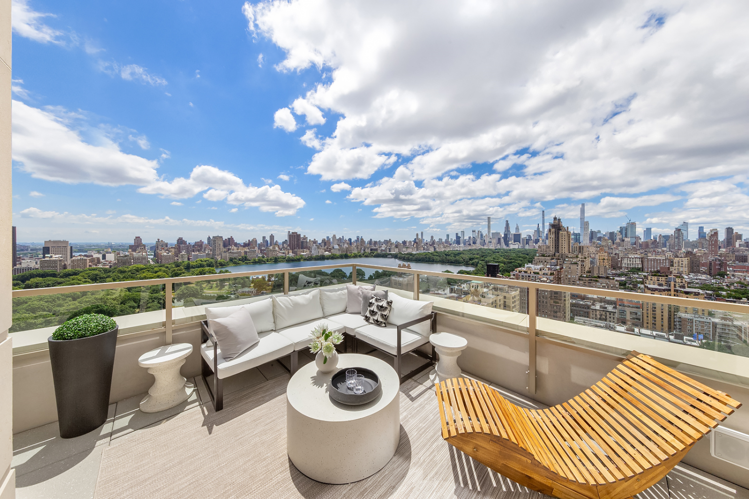 15 West 96th Street Unit: PH