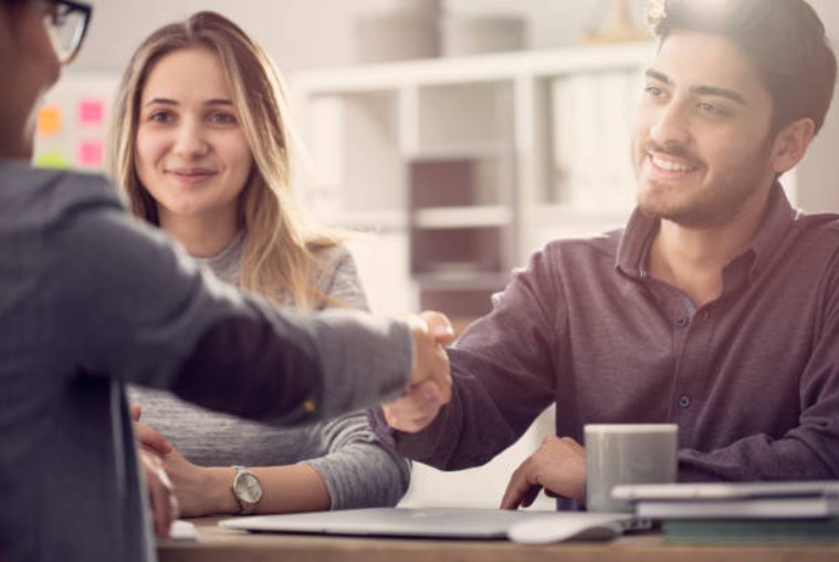 Como monitorar o relacionamento com o cliente