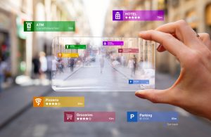  Foto do conceito de tecnologia de realidade aumentada sendo usada em um gadget de tecnologia de venda futurista. Aprimorando a experiência do cliente.