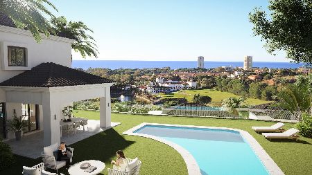 Luxury villa with golf and sea view