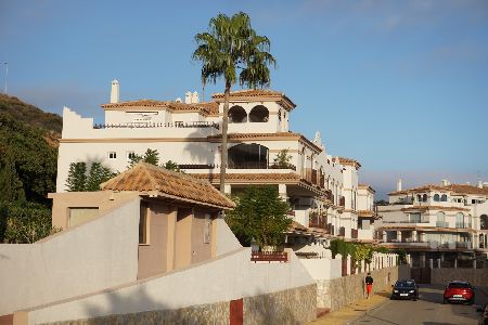 Lovely apartment in Cala de Mijas with walking distance to all amenities and the beach