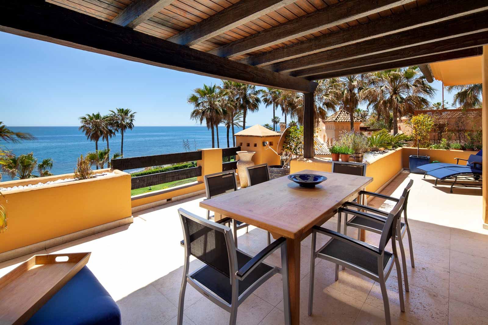 Property by the sea in Spain on the Costa del Sol - Estepona