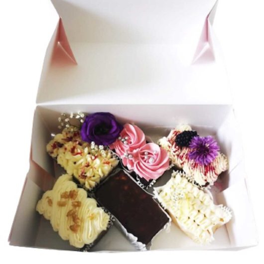 Wedding cake sampling box