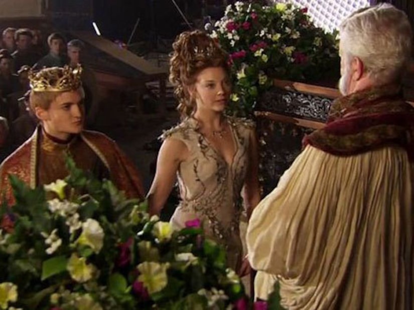 Game Of Thrones Purple Wedding Recap King Joffrey Is Dead