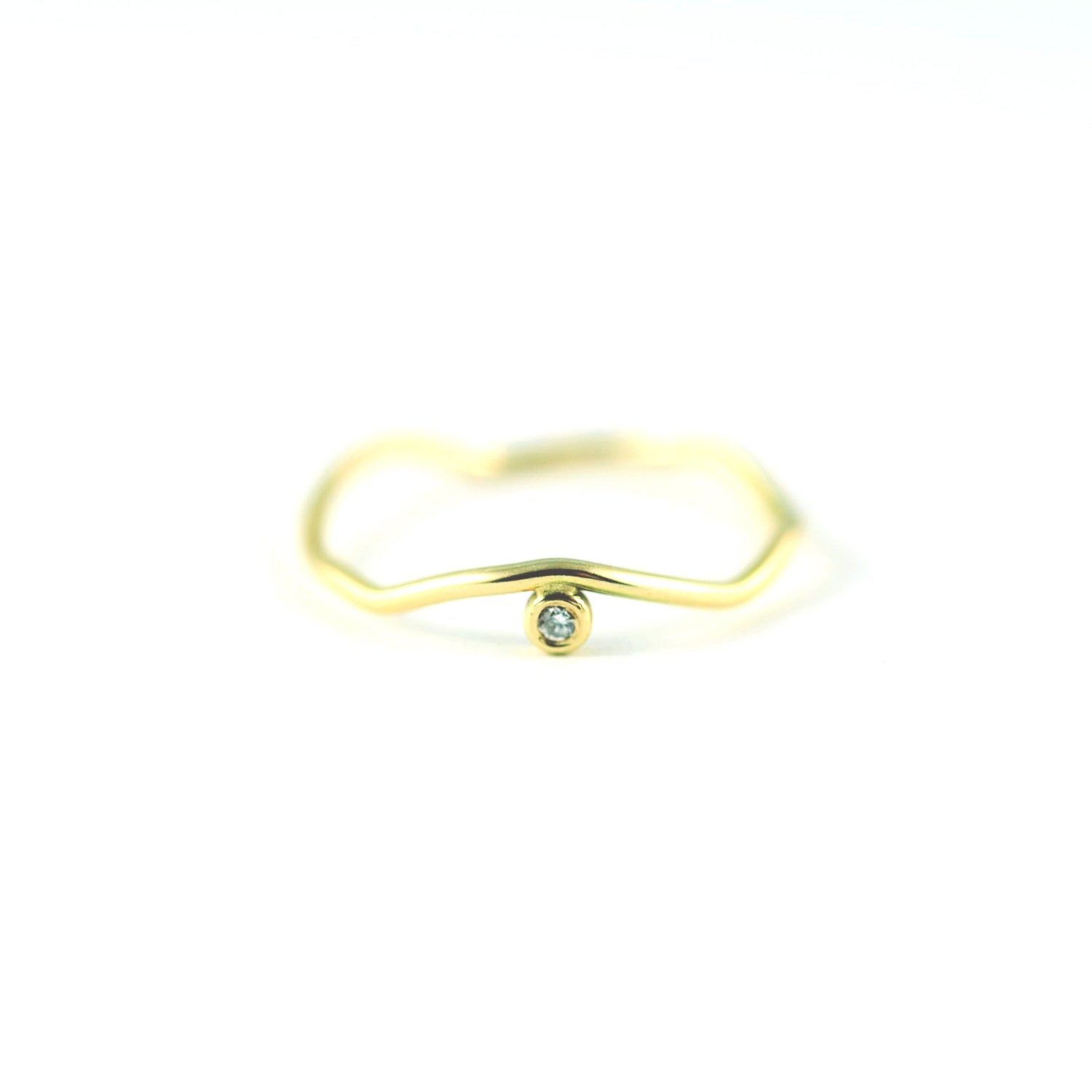 14k Yellow Gold Zig Zag Ring With A Side Set Diamond Inside 2017 Polished Zigzag Rings (Gallery 5 of 25)