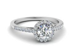Round Cut Halo Engagement Rings