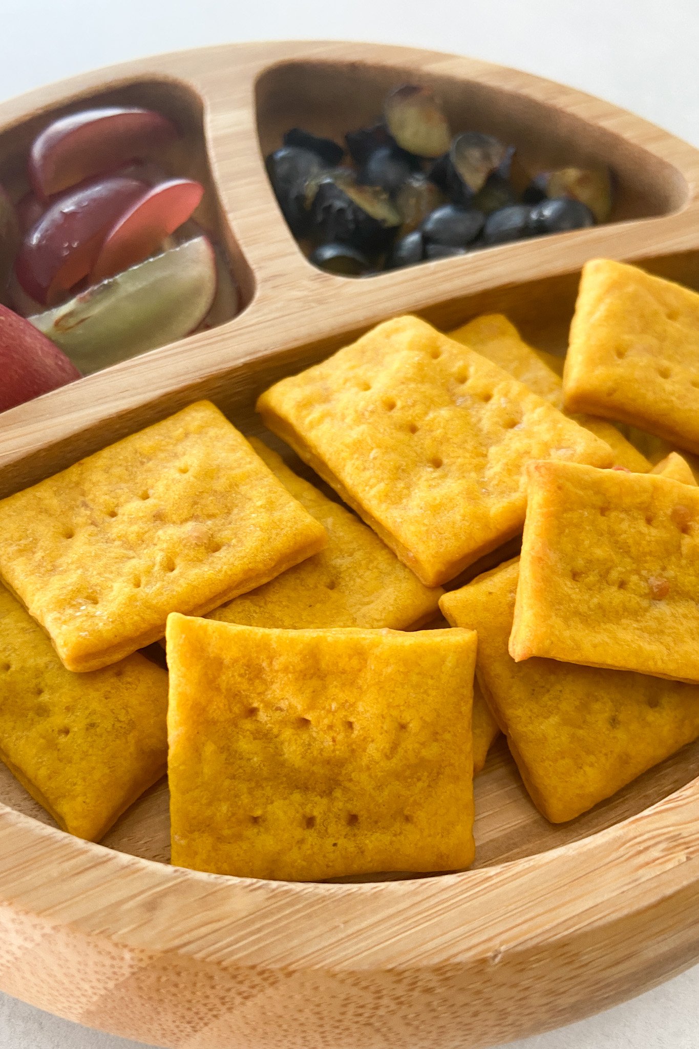 Pumpkin crackers served with fruits