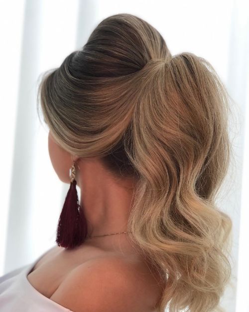 model rambut ponytail