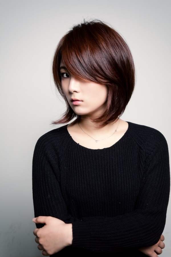 model rambut pendek wanita korea 29