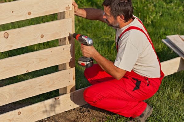 Fence Restoration servies