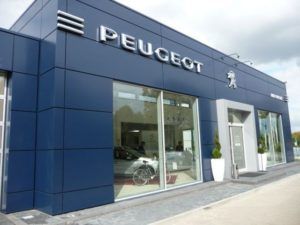 1. odnowiony salon Peugeot w Radomiu M. i R. Prasek