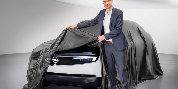 Opel GT X Experimental - nowy styl niemieckiego producenta