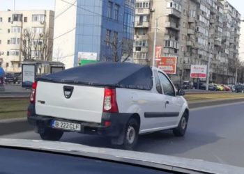 Dacia Logan Cybertruck