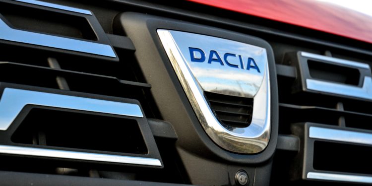 Dacia Duster 2022, logo marki,