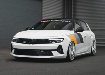 Nowy Opel Astra po tuningu XS Carnight