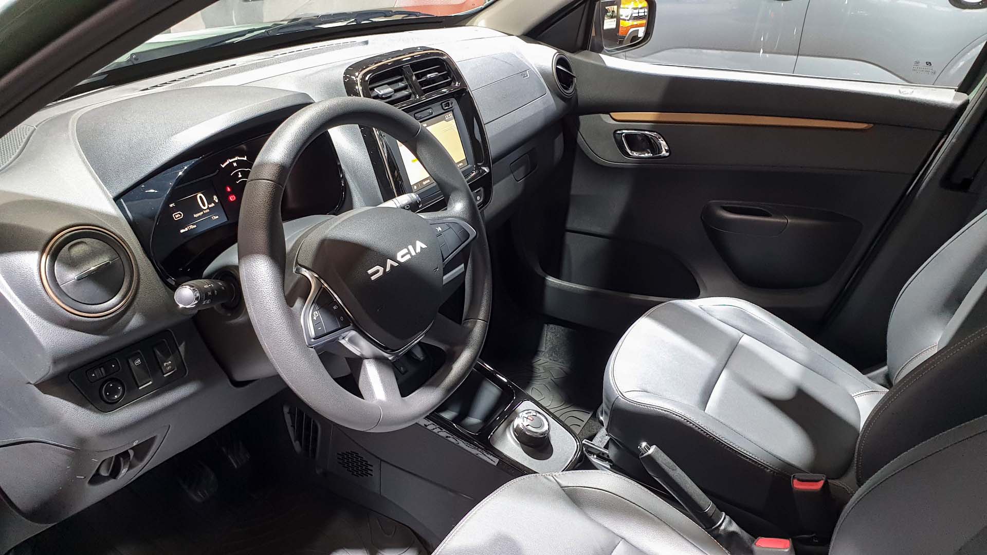 Dacia Spring Extreme - wnętrze 