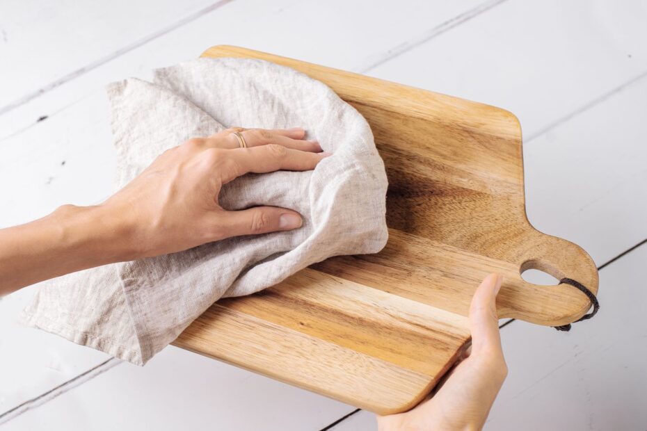 how to sanitize wood cutting board