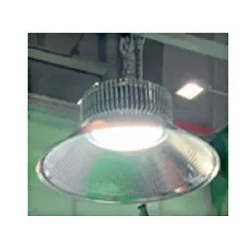 Lámpara de aluminio - Galerías el Triunfo - 182072776001