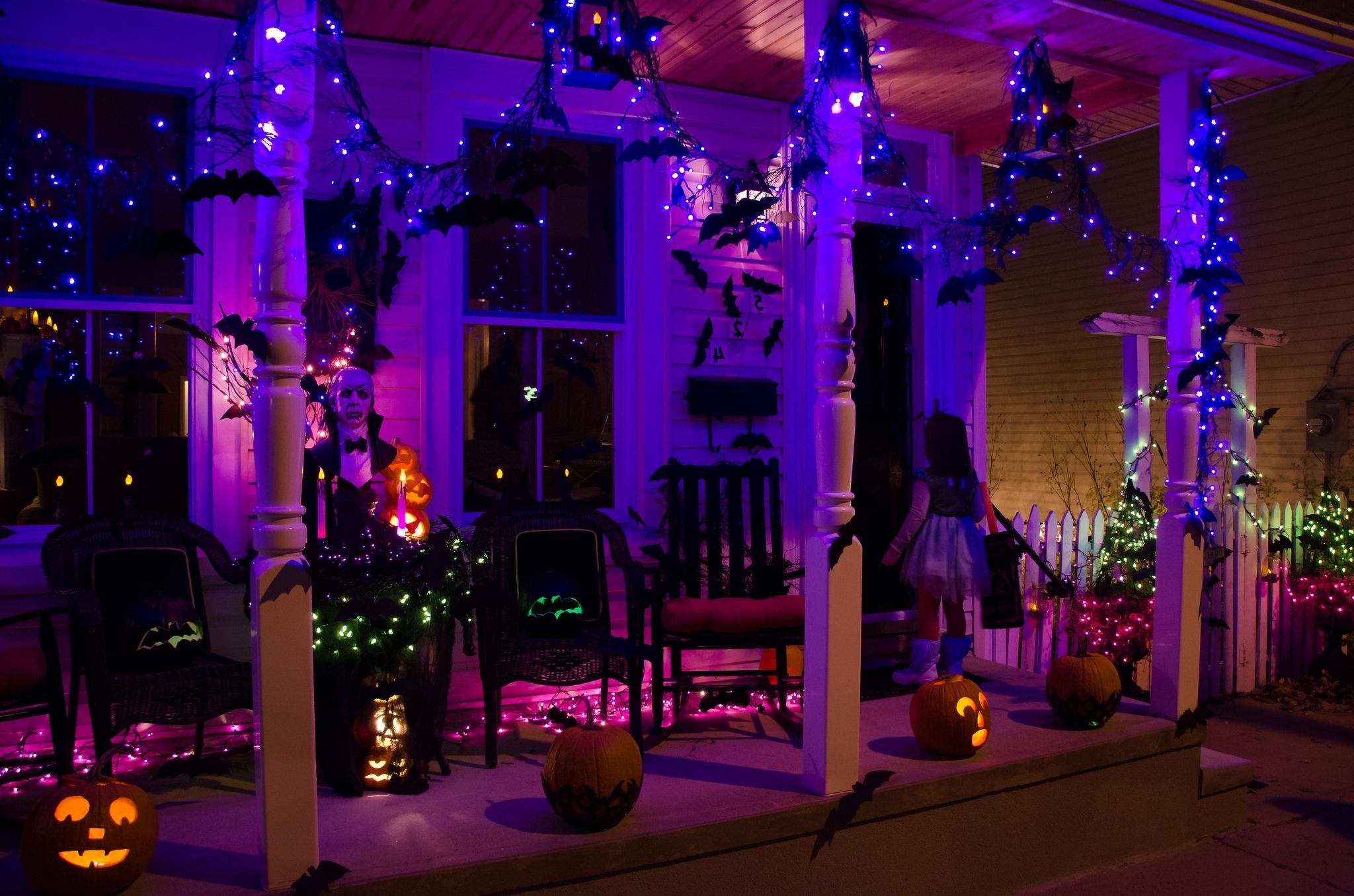 Featured Photo of Outdoor Halloween Lanterns