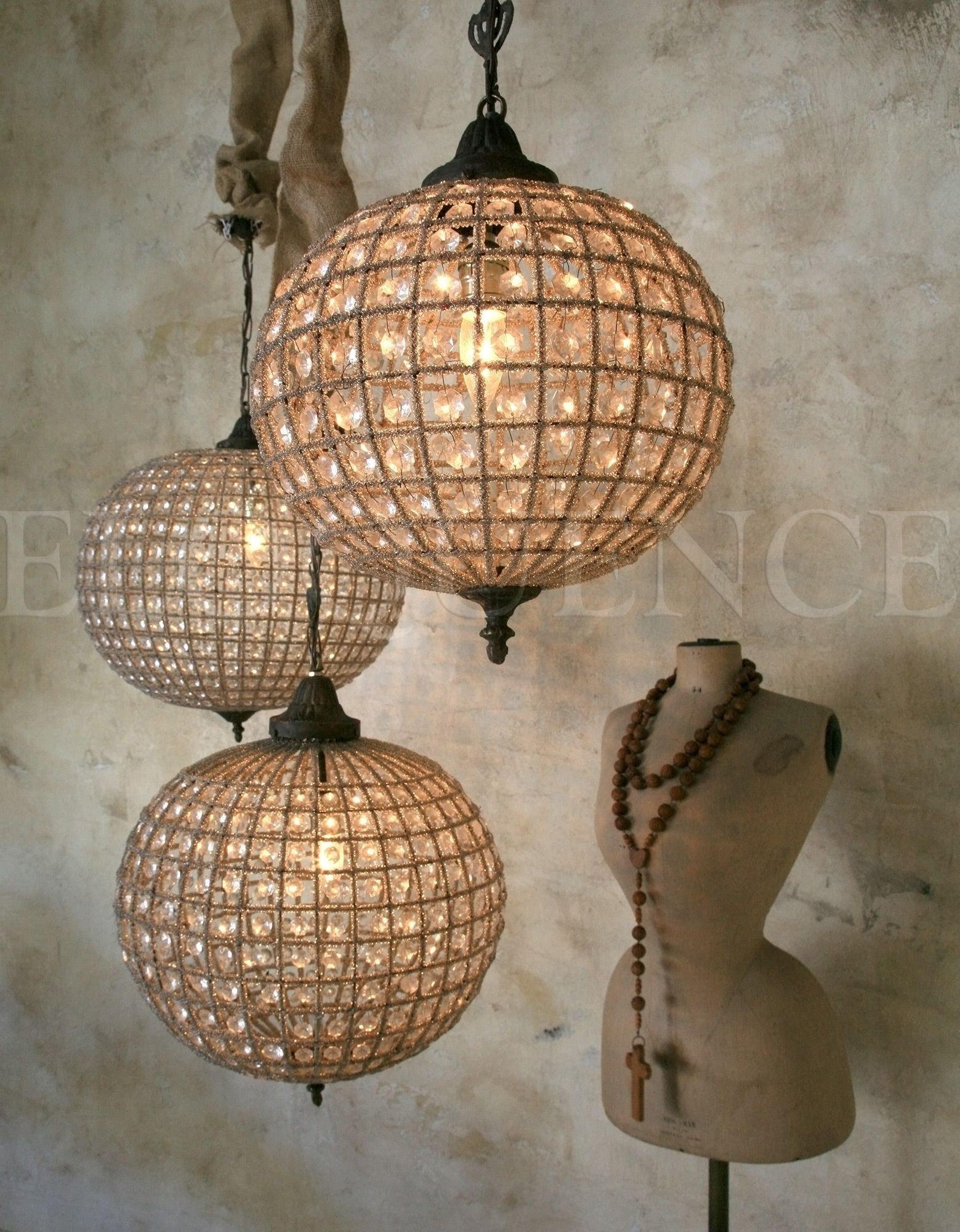 Featured Image of Eloquence Globe Chandelier