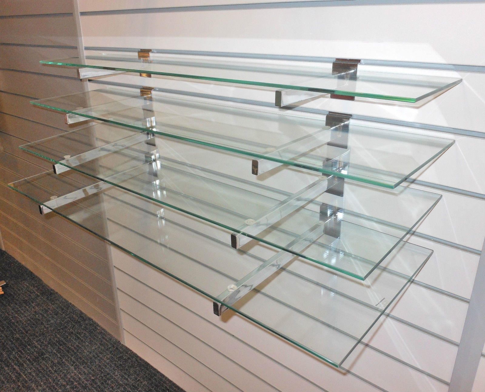 Featured Image of Glass Shelf Fittings