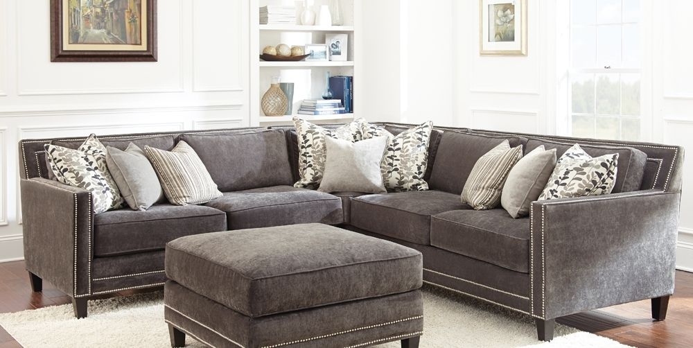 Featured Image of Sectional Sofas With Nailheads