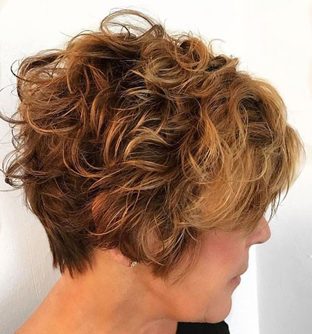 Shag-Brunette-Haircut Chic Short Curly Hairstyles for Women 