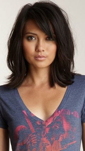 15-short-hairstyles-with-side-bangs Best New Short Hair with Side Swept Bangs 