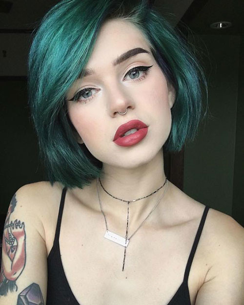 Edgy-Hair-Color Trendy Hair Colors for Short Hair for Ladies 
