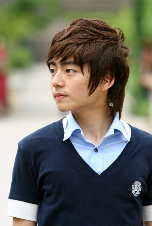 Cute-Korean-Hairstyle-for-Guys Cool Korean and Japanese Hairstyles for Asian Guys 