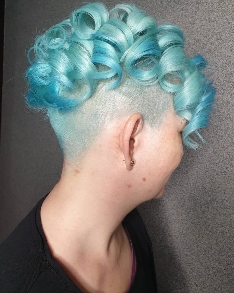 Curled-Pixie-1 40 Beautiful Short Hairstyles for Instagram Collection 
