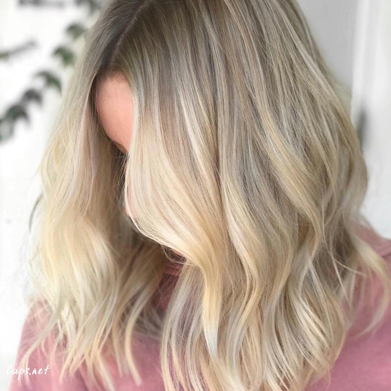 Natural-Lob 45 Beautiful Short Hairstyles Shared on Instagram 