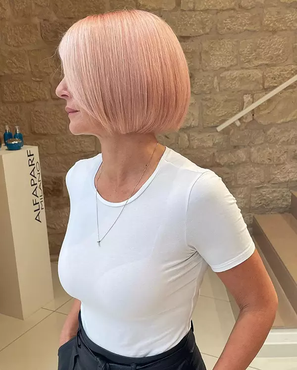 Short-Light-Pink-Hairstyle 34 Popular Pink Hair Color Ideas To Try in 2022 