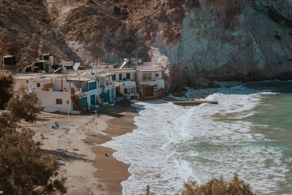 where to stay in milos greece