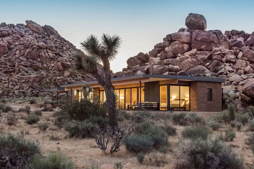 Best Boutique Hotels in Joshua Tree nestled into the park