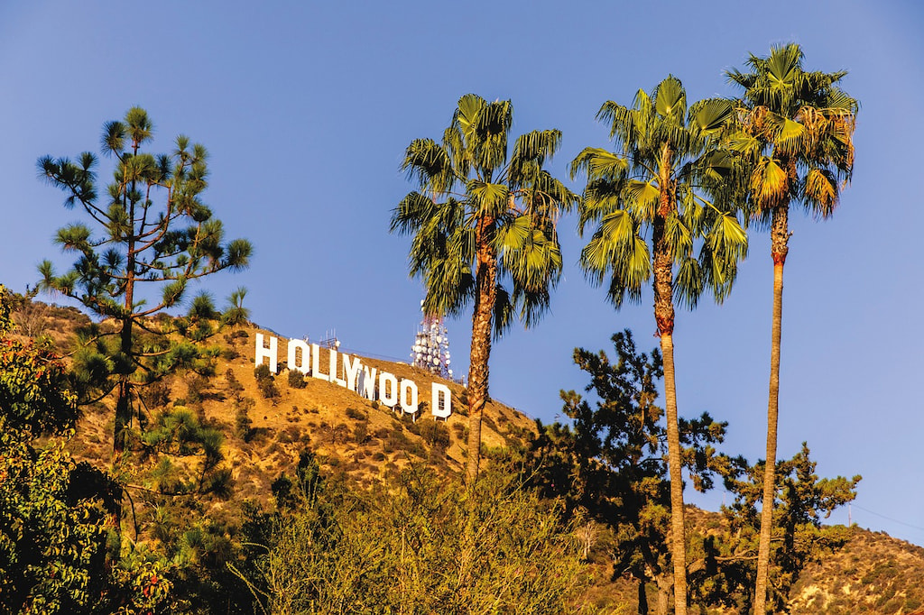 210 Best Hollywood Captions for Instagram & Hollywood Sign Quotes