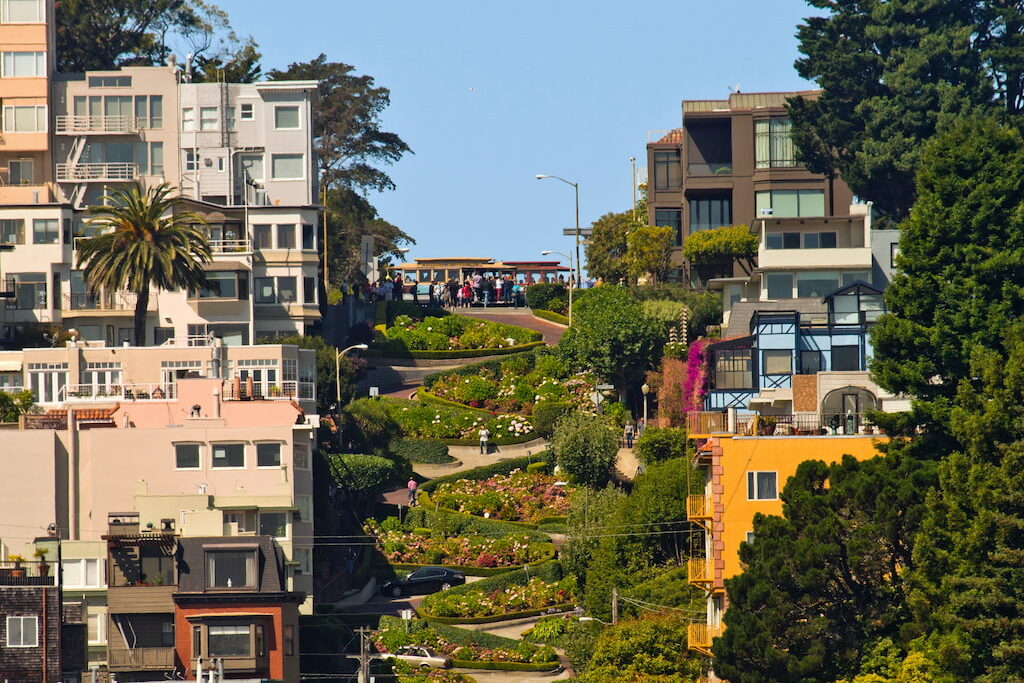winding Lombard Street in San Francisco puns