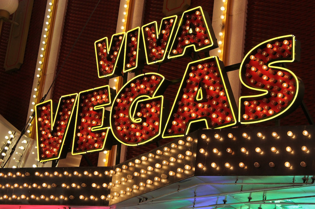 neon sign that reads Viva Vegas
