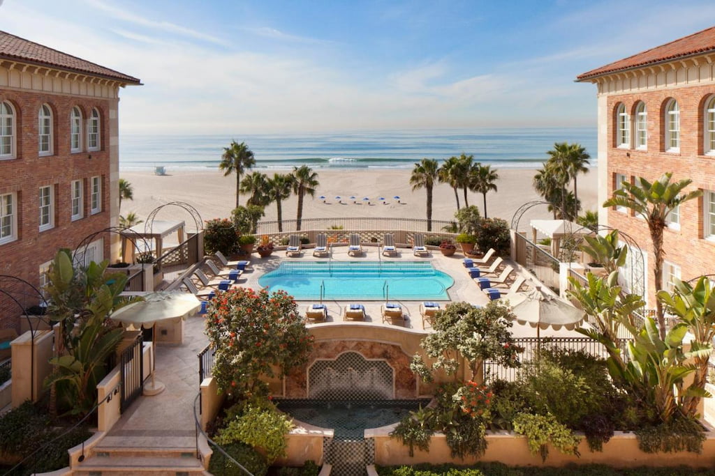 beachfront hotels in Santa Monica