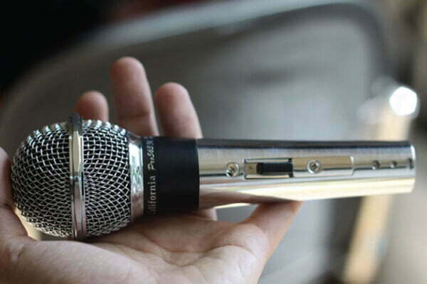 Micro Karaoke có dây California Pro565M | HDnew Audio