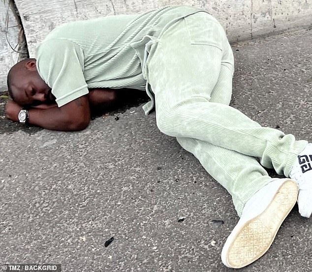 Former NFL player Vontae Davis was found sleeping on the side of a highway before arrest